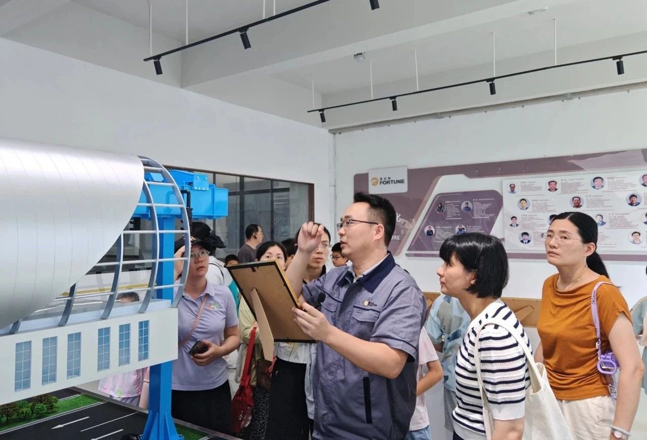 神奇稀土遇上未来工厂！赣州妇幼保健院萌娃探秘富尔特科技之旅