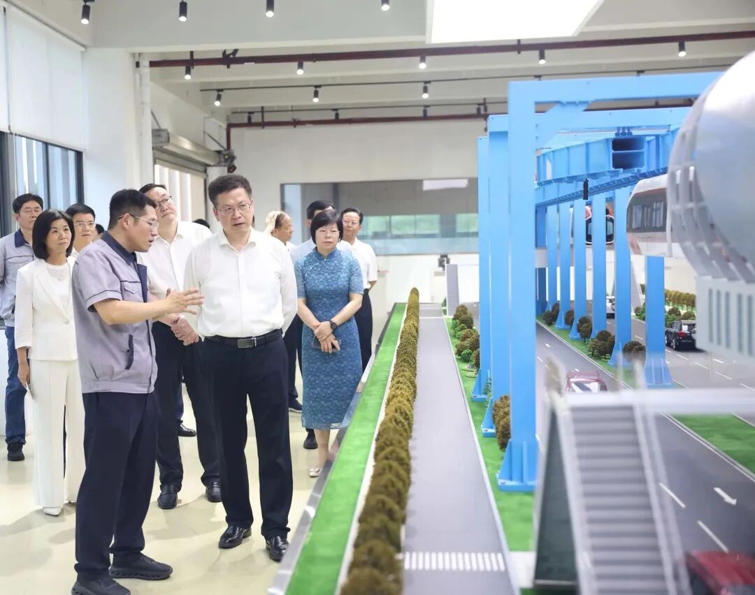 方光华在富尔特调研重点民营企业“一企一策”试点服务工作